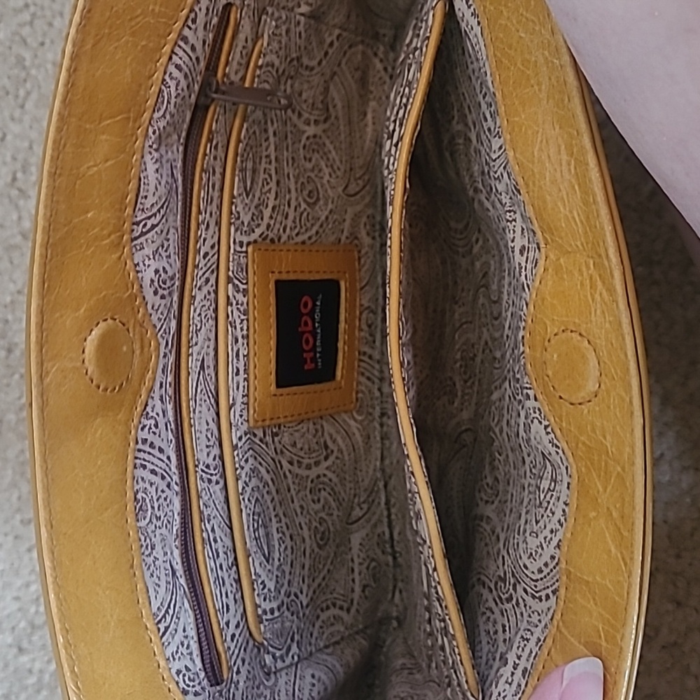 Hobo Clutch - Picture 2 of 3